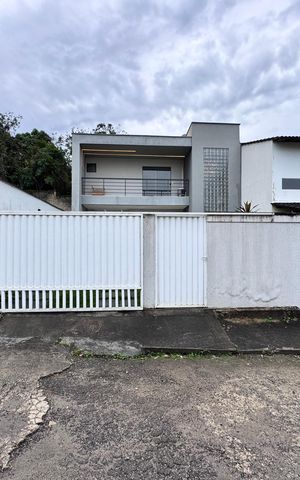 Casa de condomínio à venda com 180m², 4 quartos e 2 vagas Casa de condomínio à venda com 180m², 4 quartos e 2 vagasFachada