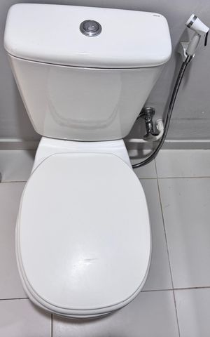 Casa de condomínio à venda com 180m², 4 quartos e 2 vagas Casa de condomínio à venda com 180m², 4 quartos e 2 vagasLavabo