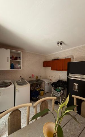 Casa à venda com 256m², 3 quartos e 2 vagasÁrea de Serviço