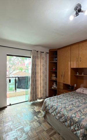 Casa à venda com 256m², 3 quartos e 2 vagasSuíte 3