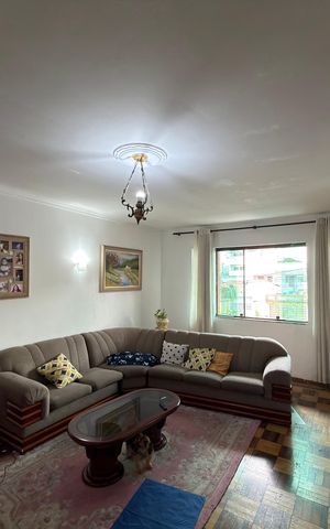 Casa à venda com 256m², 3 quartos e 2 vagasSala 