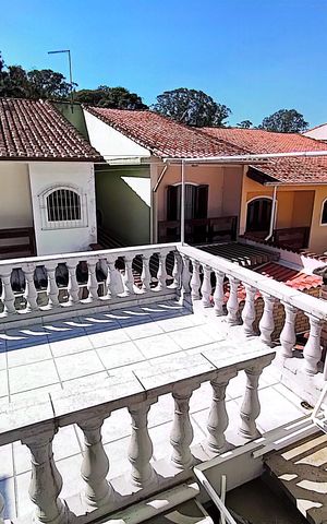 Casa à venda com 189m², 4 quartos e 2 vagas Casa à venda com 189m², 4 quartos e 2 vagasÁrea externa