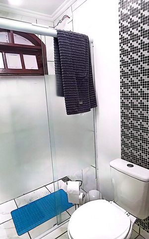 Casa à venda com 189m², 4 quartos e 2 vagas Casa à venda com 189m², 4 quartos e 2 vagasBanheiro 3