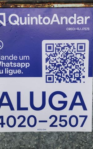 Casa para alugar com 60m², 2 quartos e 1 vaga Casa para alugar com 60m², 2 quartos e 1 vagaFachada