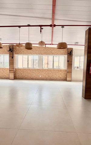 Apartamento à venda com 139m², 3 quartos e sem vaga Apartamento à venda com 139m², 3 quartos e sem vagaÁrea comum - Salão de festas