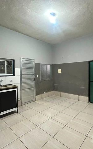 Casa para alugar com 40m², 1 quarto e sem vaga Casa para alugar com 40m², 1 quarto e sem vagaSala