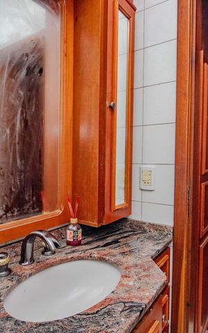 Apartamento à venda com 157m², 3 quartos e 2 vagas Apartamento à venda com 157m², 3 quartos e 2 vagasBanheiro da Suíte