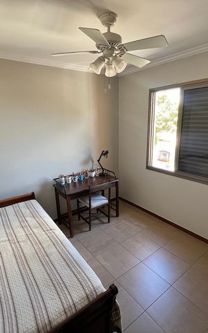Apartamento à venda com 400m², 5 quartos e 4 vagas Apartamento à venda com 400m², 5 quartos e 4 vagasQuarto