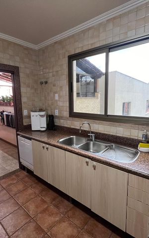Apartamento à venda com 400m², 5 quartos e 4 vagas Apartamento à venda com 400m², 5 quartos e 4 vagasCozinha