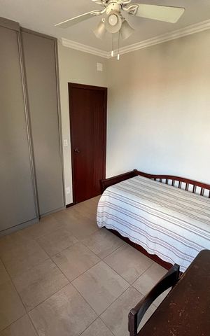 Apartamento à venda com 400m², 5 quartos e 4 vagas Apartamento à venda com 400m², 5 quartos e 4 vagasQuarto