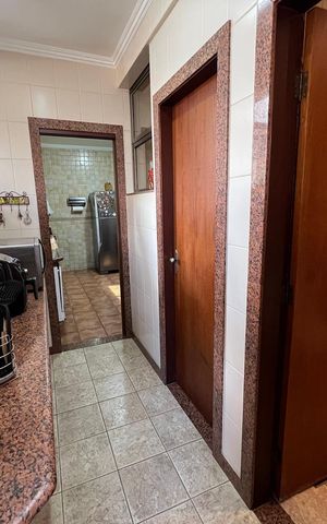 Apartamento à venda com 400m², 5 quartos e 4 vagas Apartamento à venda com 400m², 5 quartos e 4 vagasCozinha