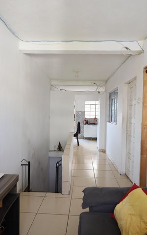 Casa à venda com 470m², 3 quartos e 4 vagasCasa 2 - Sala