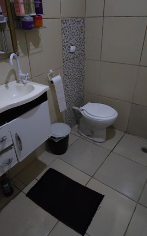Casa à venda com 470m², 3 quartos e 4 vagasCasa 2 - Banheiro social 