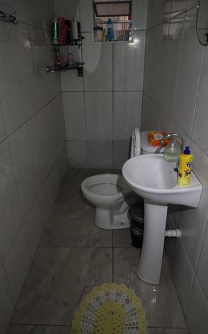 Casa à venda com 470m², 3 quartos e 4 vagasBanheiro social