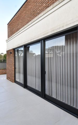 Casa de condomínio à venda com 266m², 3 quartos e 2 vagasCobertura