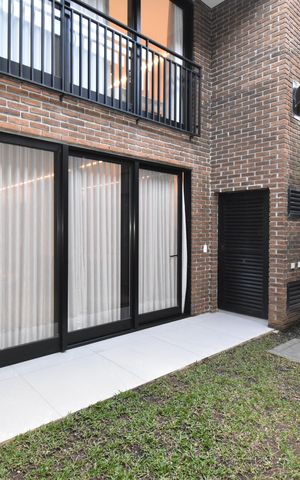 Casa de condomínio à venda com 266m², 3 quartos e 2 vagasGarden