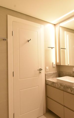 Casa de condomínio à venda com 266m², 3 quartos e 2 vagasBanheiro da Suíte 2
