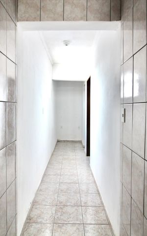 Casa para alugar com 68m², 1 quarto e 1 vaga Casa para alugar com 68m², 1 quarto e 1 vagaCorredor
