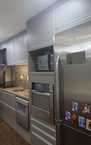 Apartamento à venda com 84m², 3 quartos e 2 vagasCozinha e Área de Serviço