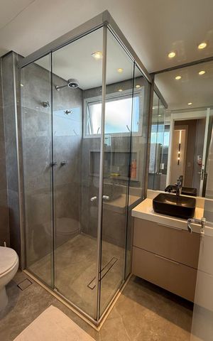 Apartamento à venda com 85m², 2 quartos e 2 vagas Apartamento à venda com 85m², 2 quartos e 2 vagasBanheiro 1
