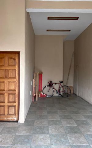 Casa para alugar com 150m², 2 quartos e 1 vaga Casa para alugar com 150m², 2 quartos e 1 vagaGaragem
