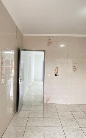 Casa para alugar com 150m², 2 quartos e 1 vaga Casa para alugar com 150m², 2 quartos e 1 vagaCozinha