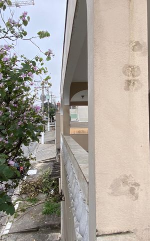 Casa para alugar com 150m², 2 quartos e 1 vaga Casa para alugar com 150m², 2 quartos e 1 vagaVaranda da Sala