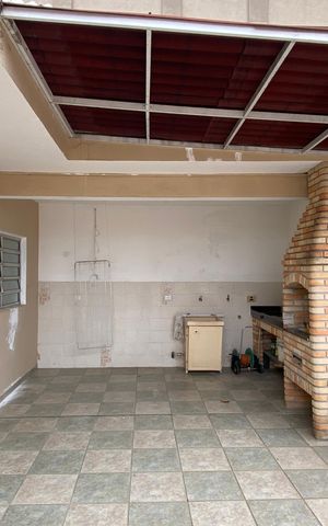 Casa para alugar com 150m², 2 quartos e 1 vaga Casa para alugar com 150m², 2 quartos e 1 vagaVaranda 2 - Área de Serviço