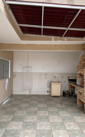 Casa para alugar com 150m², 2 quartos e 1 vaga Casa para alugar com 150m², 2 quartos e 1 vagaVaranda 2 - Área de Serviço