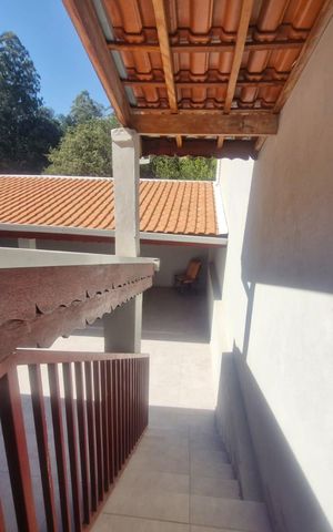 Casa à venda com 185m², 2 quartos e 3 vagas Casa à venda com 185m², 2 quartos e 3 vagasÁrea externa