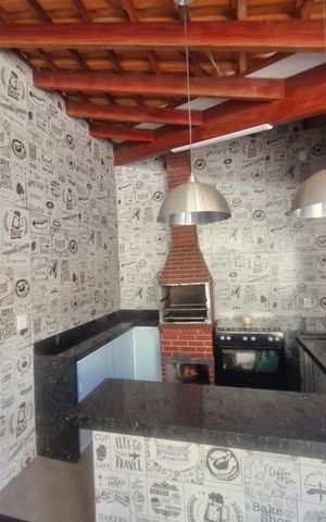 Casa à venda com 185m², 2 quartos e 3 vagas