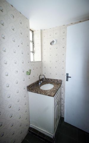 Apartamento à venda com 75m², 2 quartos e 1 vagaBanheiro social