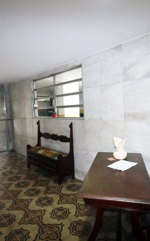Apartamento à venda com 75m², 2 quartos e 1 vagaHall de entrada