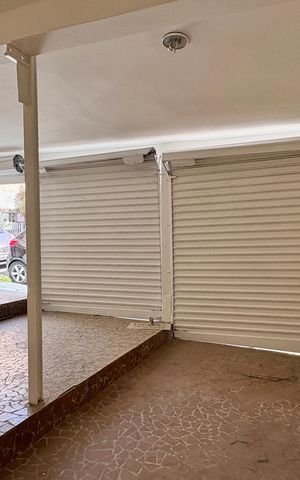 Casa para alugar com 200m², 3 quartos e 3 vagas Casa para alugar com 200m², 3 quartos e 3 vagasGaragem