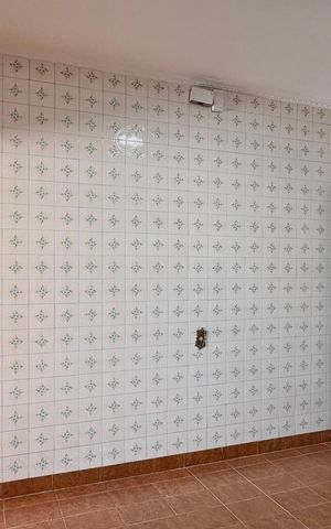 Casa para alugar com 200m², 3 quartos e 3 vagas Casa para alugar com 200m², 3 quartos e 3 vagasCopa