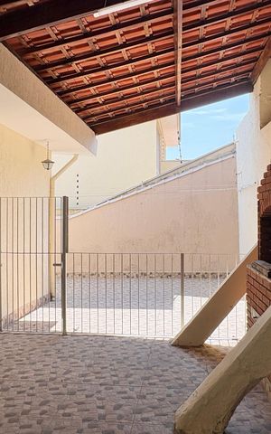 Casa para alugar com 200m², 3 quartos e 3 vagas Casa para alugar com 200m², 3 quartos e 3 vagasÁrea de Serviço/ Churrasqueira