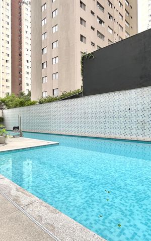 Apartamento à venda com 143m², 2 quartos e 2 vagas Apartamento à venda com 143m², 2 quartos e 2 vagasÁrea comum - Piscina