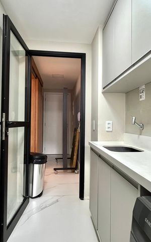 Apartamento à venda com 143m², 2 quartos e 2 vagas Apartamento à venda com 143m², 2 quartos e 2 vagasÁrea de Serviço