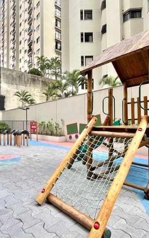 Apartamento à venda com 143m², 2 quartos e 2 vagas Apartamento à venda com 143m², 2 quartos e 2 vagasÁrea comum - Playground