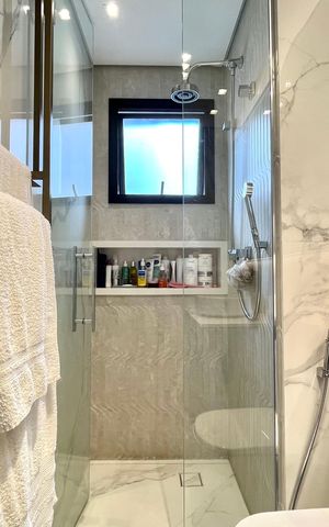 Apartamento à venda com 143m², 2 quartos e 2 vagas Apartamento à venda com 143m², 2 quartos e 2 vagasBanheiro da Suíte 1