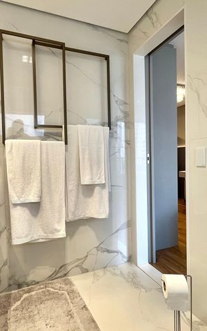 Apartamento à venda com 143m², 2 quartos e 2 vagas Apartamento à venda com 143m², 2 quartos e 2 vagasBanheiro da Suíte 2