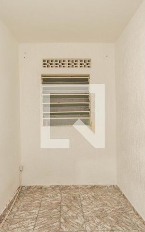 Casa para alugar com 70m², 2 quartos e sem vaga Casa para alugar com 70m², 2 quartos e sem vagaQuarto