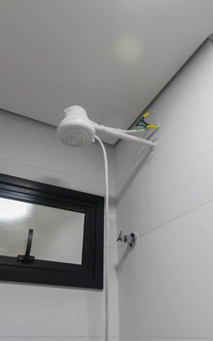 Apartamento à venda com 48m², 2 quartos e sem vaga Apartamento à venda com 48m², 2 quartos e sem vagaBanheiro