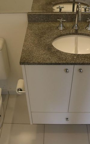 Apartamento à venda com 70m², 2 quartos e 2 vagasBanheiro 2