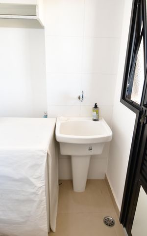 Apartamento à venda com 80m², 2 quartos e 3 vagasÁrea de Serviço