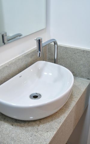 Apartamento à venda com 80m², 2 quartos e 3 vagasLavabo