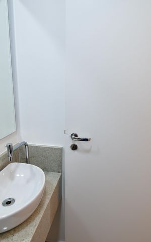 Apartamento à venda com 80m², 2 quartos e 3 vagasLavabo