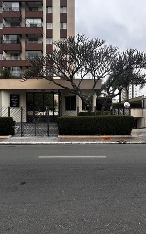 Apartamento à venda com 120m², 3 quartos e 2 vagas Apartamento à venda com 120m², 3 quartos e 2 vagasFachada
