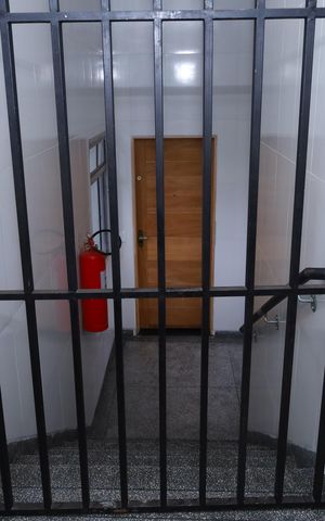 Apartamento para alugar com 47m², 2 quartos e 1 vagaÁrea comum - Saguão do andar