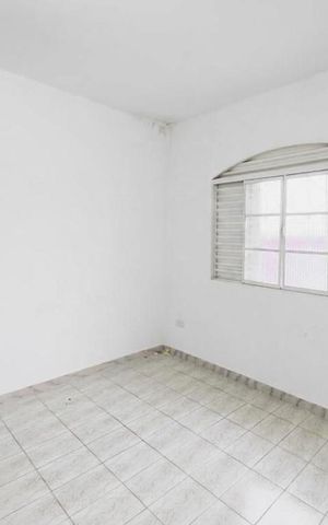 Casa para alugar com 150m², 2 quartos e 2 vagas Casa para alugar com 150m², 2 quartos e 2 vagasQuarto 1